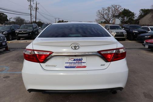 2015 Toyota Camry SE
