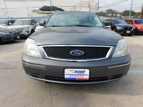 2005 Ford Five Hundred SE
