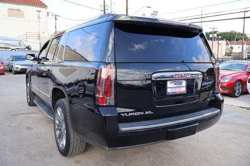 Onyx Black 2015 GMC Yukon XL 1500 Denali