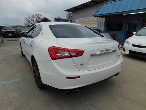 2014 Maserati Ghibli S Q4