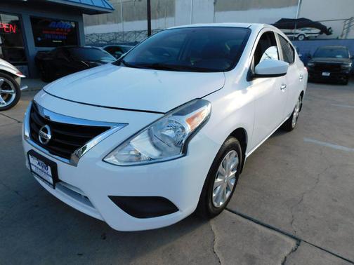 2017 Nissan Versa 1.6 SV
