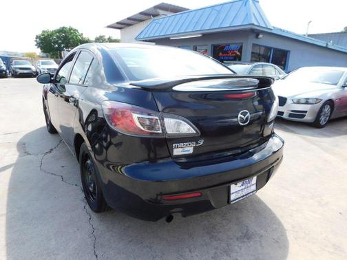 2013 Mazda Mazda3 i Sport