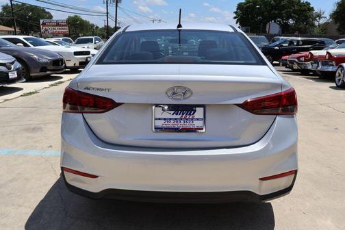 GRAY 2020 Hyundai Accent SE