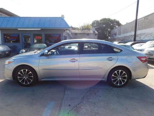 2016 Toyota Avalon XLE Premium