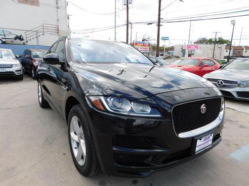 2018 Jaguar F-PACE 25t Premium
