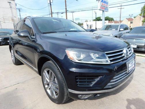 2016 Volkswagen Touareg VR6 Lux