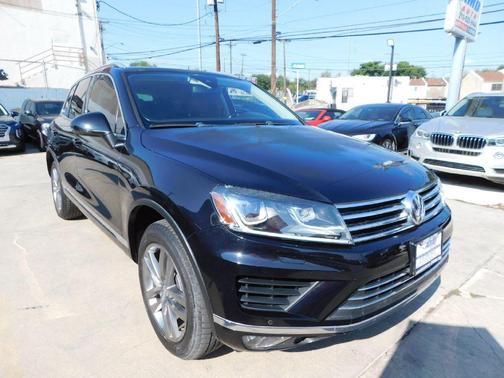 2016 Volkswagen Touareg VR6 Lux