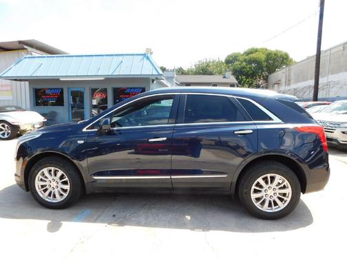 2017 Cadillac XT5 Base