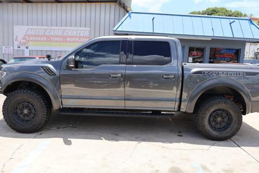 Magnetic Metallic 2019 Ford F-150 Raptor