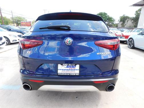 2018 Alfa Romeo Stelvio Base