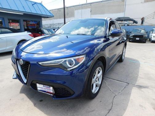 2018 Alfa Romeo Stelvio Base