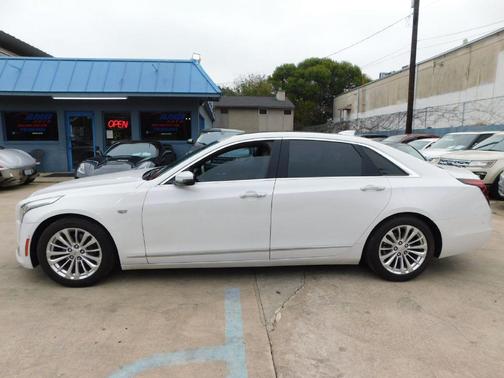 2017 Cadillac CT6 2.0L Turbo Luxury