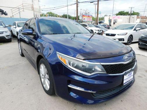 2017 Kia Optima LX