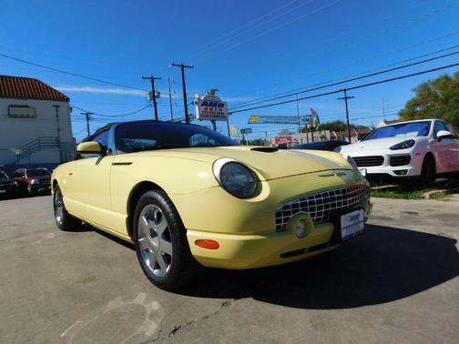 2002 Ford Thunderbird Base