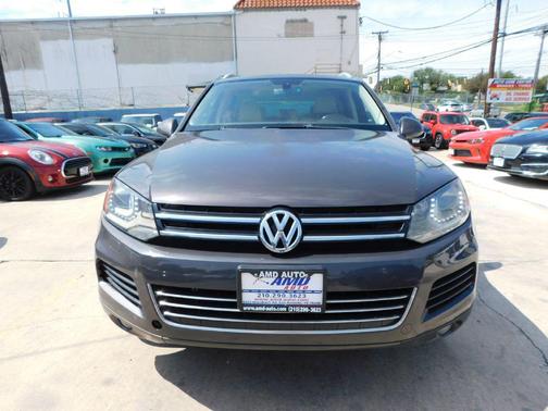 2013 Volkswagen Touareg VR6 Sport