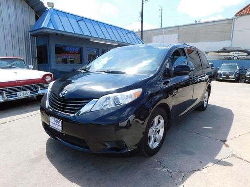 2013 Toyota Sienna LE