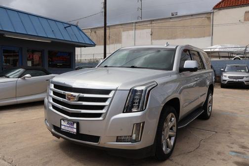 Radiant Silver Metallic 2017 Cadillac Escalade Luxury