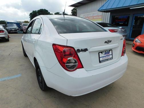 2014 Chevrolet Sonic LS