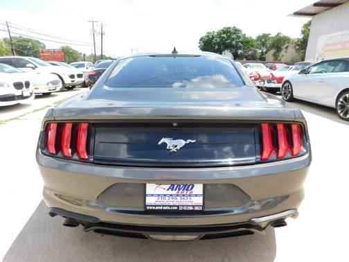 2020 Ford Mustang EcoBoost