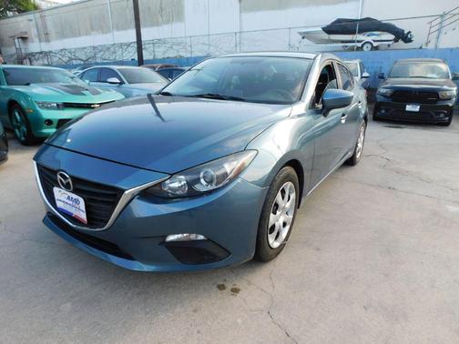 2015 Mazda Mazda3 i Sport