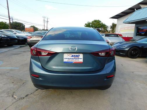 2015 Mazda Mazda3 i Sport