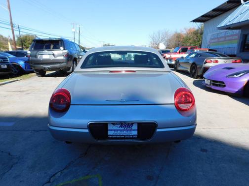 2004 Ford Thunderbird Base