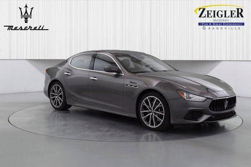 2022 Maserati Ghibli Modena Q4