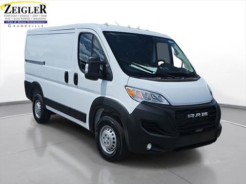 2025 RAM ProMaster 1500 Low Roof