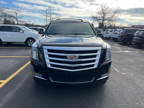 2018 Cadillac Escalade ESV Premium Luxury