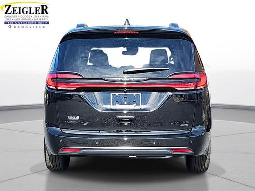 2026 Chrysler Pacifica Limited