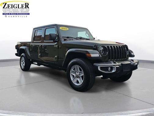 2022 Jeep Gladiator Sport S