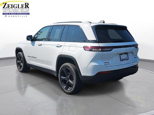 2023 Jeep Grand Cherokee Limited X