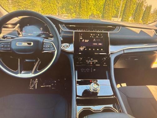 2023 Jeep Grand Cherokee Limited X