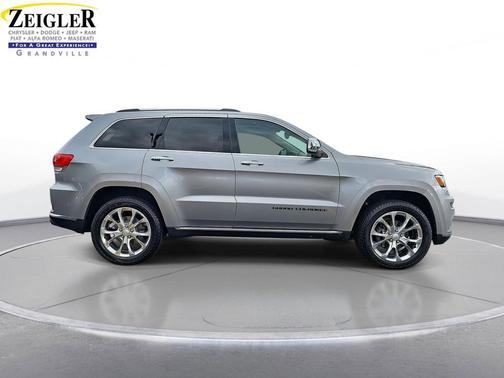 2019 Jeep Grand Cherokee Summit