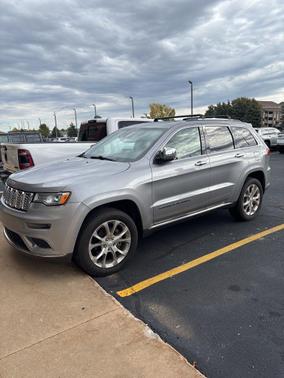 2019 Jeep Grand Cherokee Summit