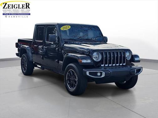 2023 Jeep Gladiator Overland