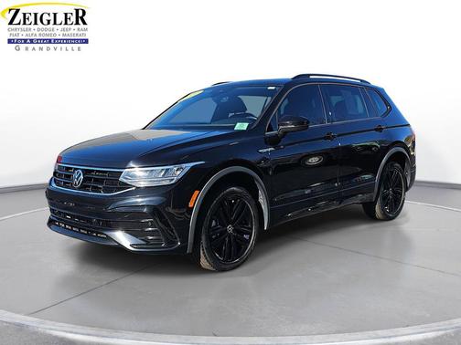 2022 Volkswagen Tiguan 2.0T SE R-Line Black 4MOTION