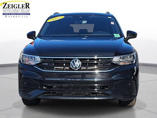 2022 Volkswagen Tiguan 2.0T SE R-Line Black 4MOTION