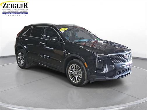 2024 Cadillac XT4 Premium Luxury