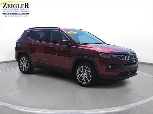 2022 Jeep Compass Latitude Lux
