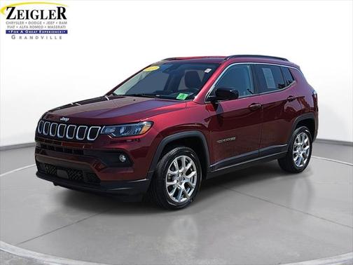2022 Jeep Compass Latitude Lux