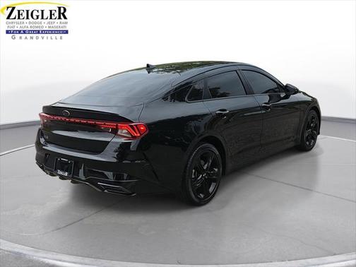 2021 Kia K5 GT-Line