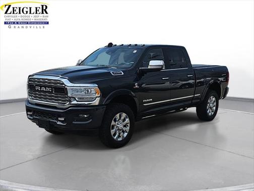 2020 RAM 3500 Limited Crew Cab 4x4 6'4' Box