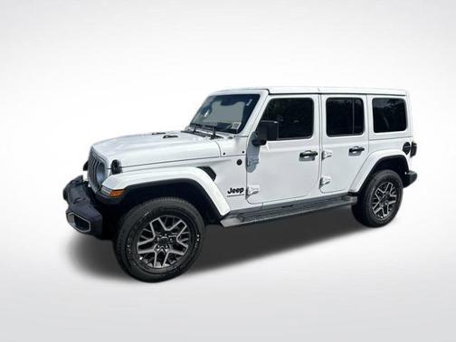 2025 Jeep Wrangler 4-Door Sahara 4x4