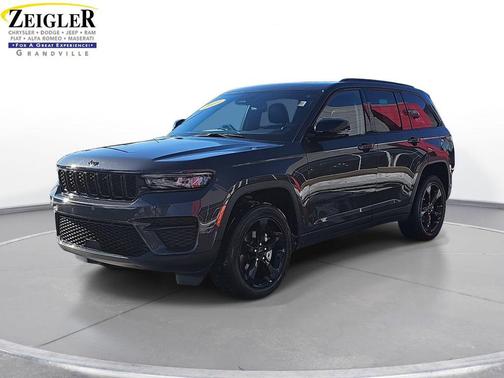 2023 Jeep Grand Cherokee Altitude