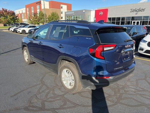 2023 GMC Terrain SLE