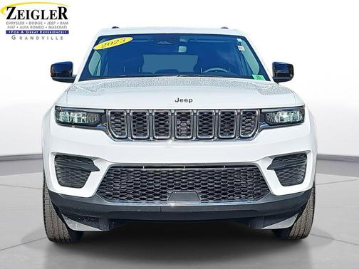 2023 Jeep Grand Cherokee Laredo
