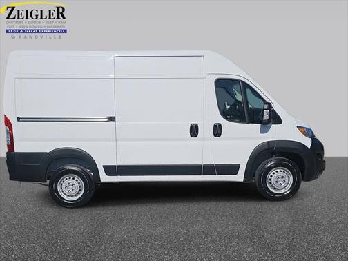 2025 RAM ProMaster 2500 Tradesman