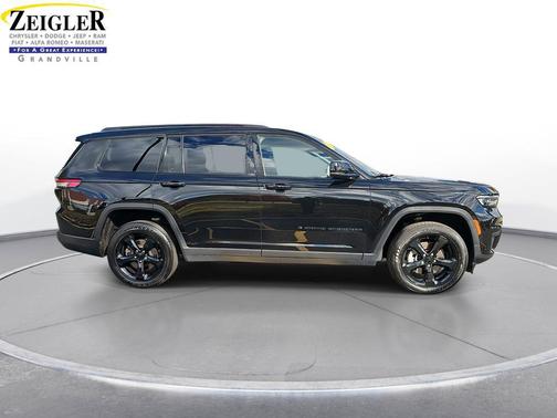 2022 Jeep Grand Cherokee L Altitude