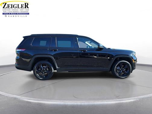 2022 Jeep Grand Cherokee L Altitude